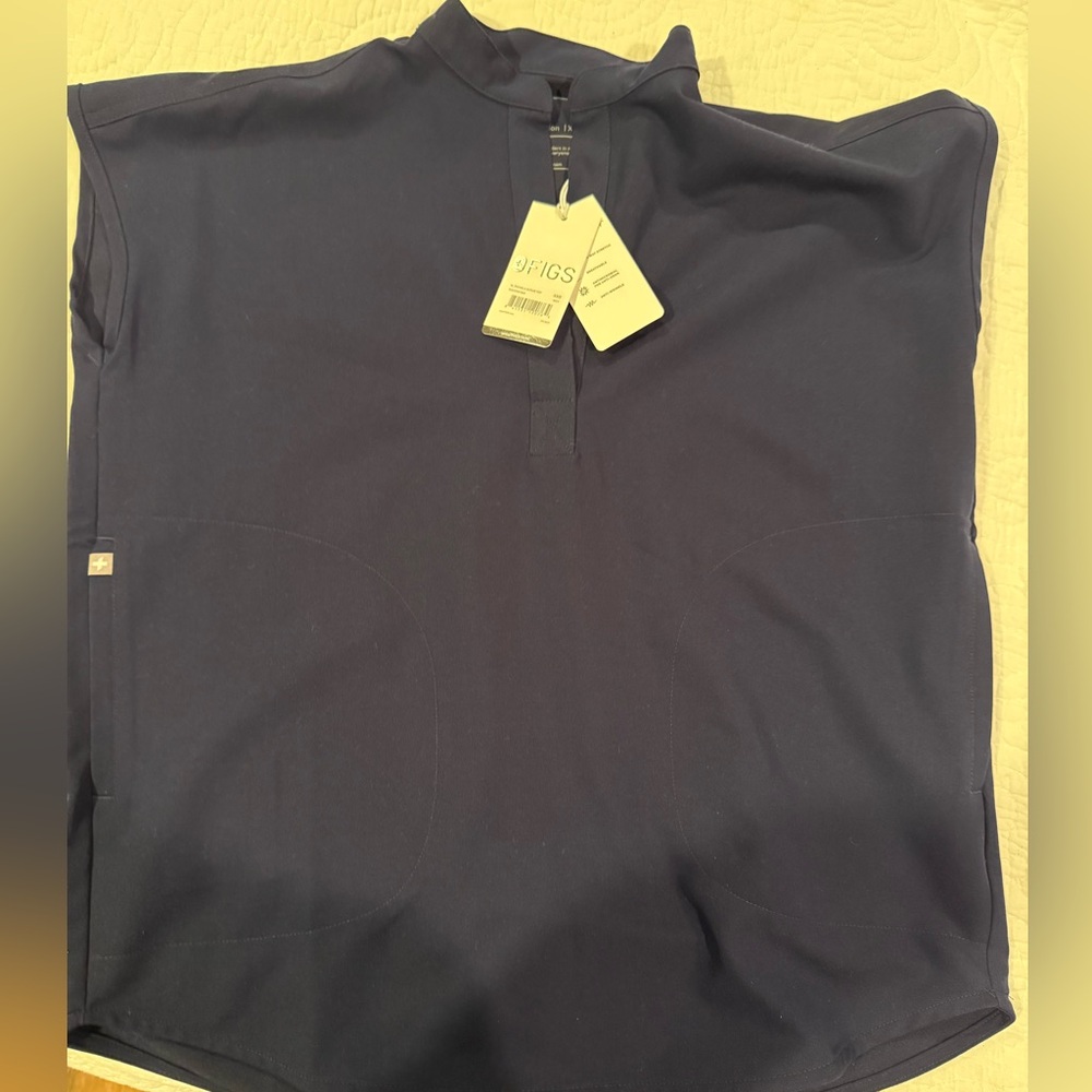 NWT Rafaela Fig women’s XXS top navy scrubs